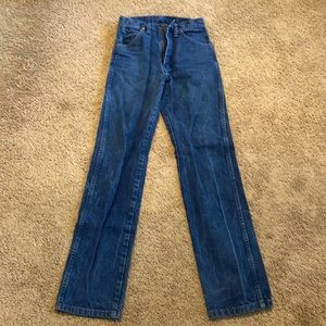 Cowboy cut women’s wrangler jeans